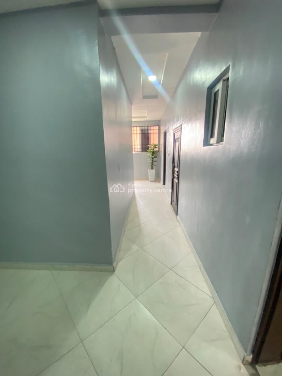 Fully Serviced 4 Bedroom Penthouse with Rooftop Lounge, Pool, & Elevator, Ikate, Lekki, Lagos, Flat / Apartment for Sale