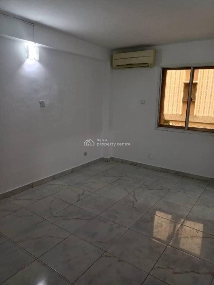 Fully Serviced 4- Bedroom Apartment with a Room Service Quarters, Victoria Island (vi), Lagos, Flat / Apartment for Rent