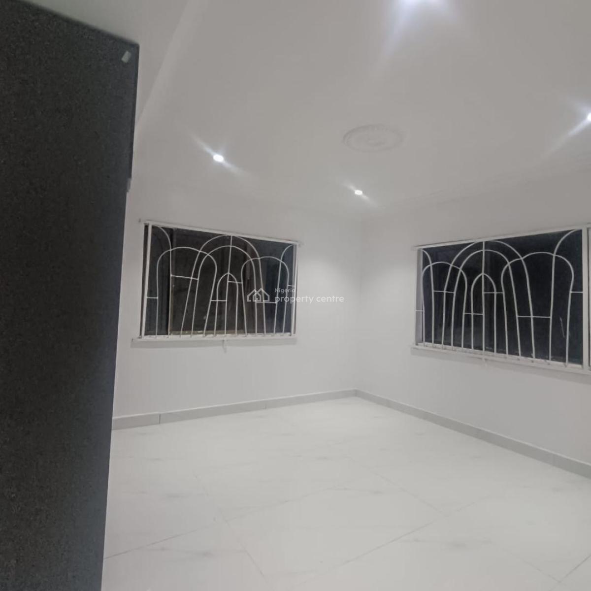 Newly Renovated Executive 3 Bedroom Flat Upstairs, Harmony Estate, Gra Phase 1, Magodo, Lagos, Flat / Apartment for Rent