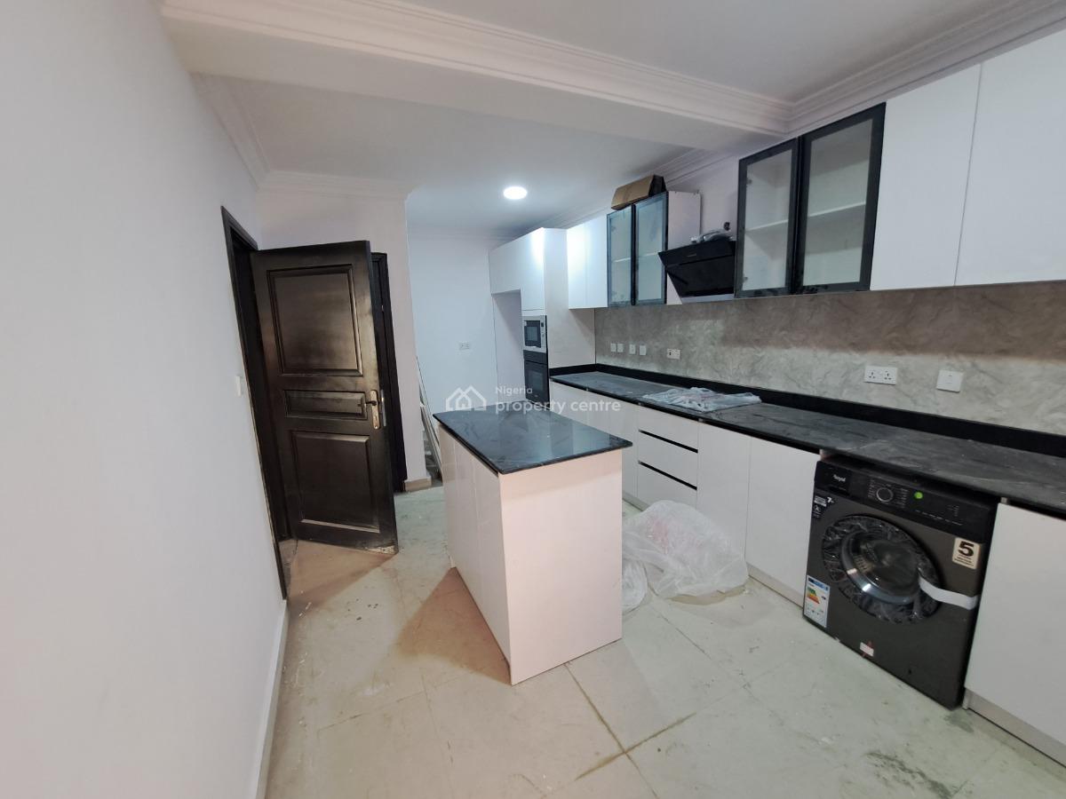 Spacious 5 Bedroom Semi-detached Duplex with 2 Rooms Bq & Gatehouse, Lekki Phase 1, Lekki, Lagos, Semi-detached Duplex for Rent