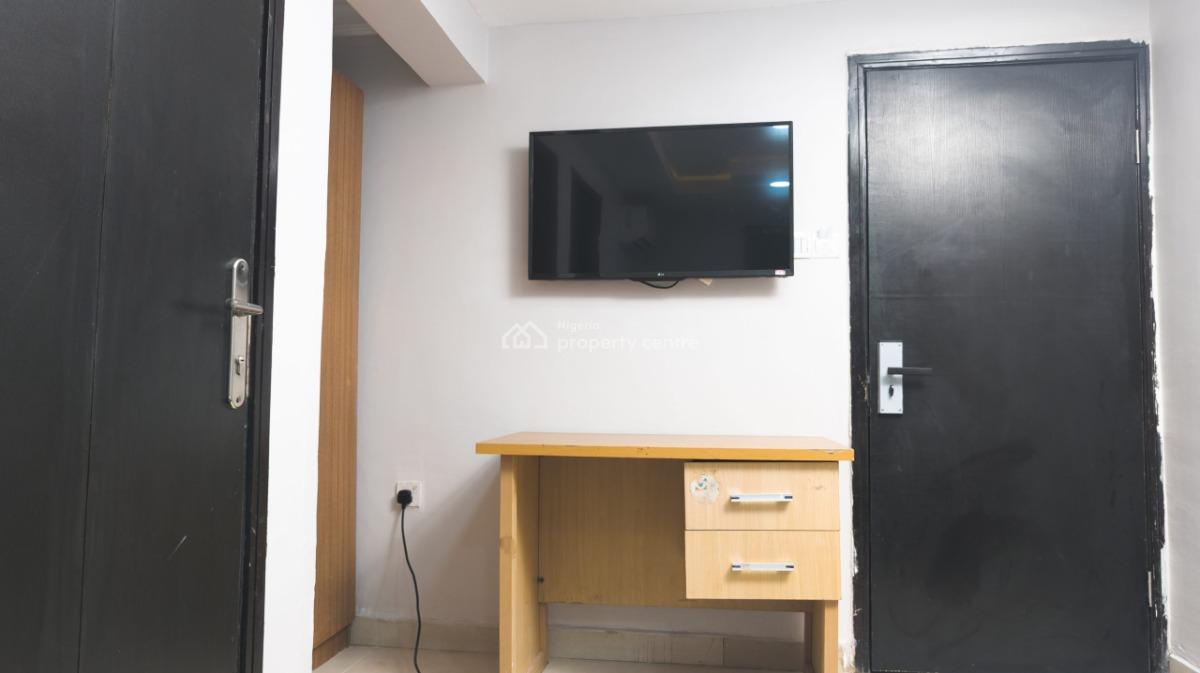 Nicely Furnished Studio Apartment, Ikeja, Lagos, Flat / Apartment Short Let