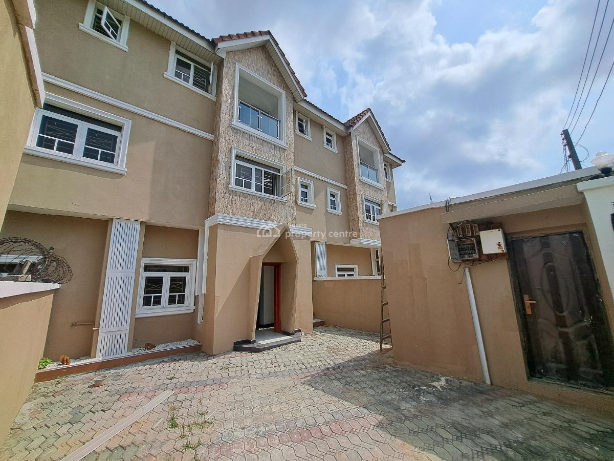 2 Units 4 Bedroom Duplexes with Bq & Gatehouse Each, Lekki Phase 1, Lekki, Lagos, House for Rent