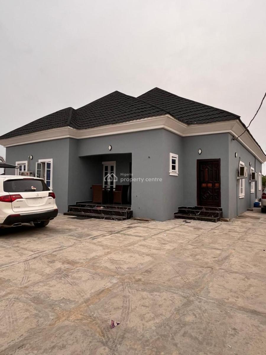 3 Bedroom Bungalow with All Rooms En-suite and Up to Date Facilities, Off Ogombo Road,ajah,lekki Epe Expressway, Ogombo, Ajah, Lagos, Detached Bungalow for Sale