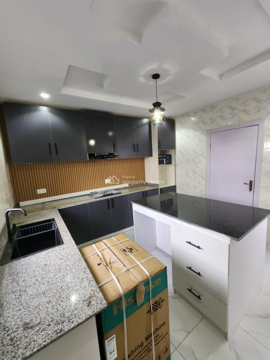 4 Bedroom Terraced Duplex in a Secure Estate, De Max Castle Estate, Orchid Road, Lekki, Lagos, Flat / Apartment for Sale