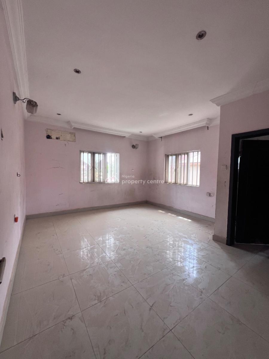 Spacious 4 Bedroom with Bq in an Estate, Main Utako, Utako, Abuja, Semi-detached Duplex for Rent