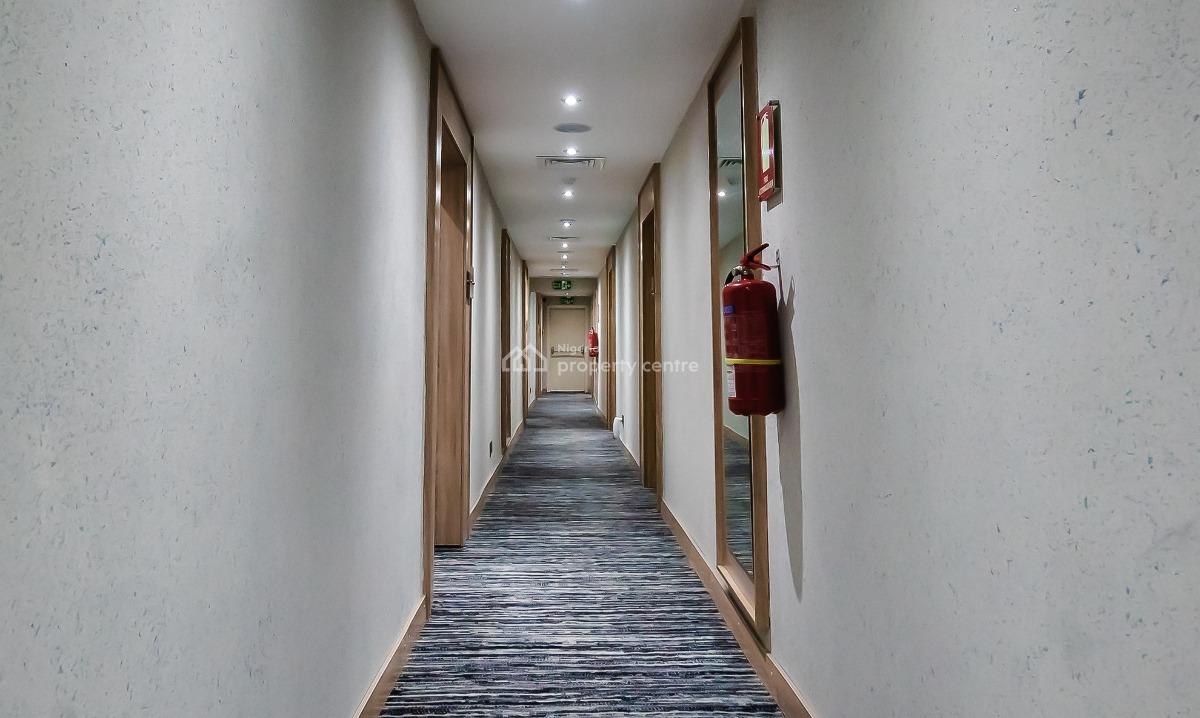 Nicely Furnished 1 Bedroom Apartment, Victoria Island (vi), Lagos, Flat / Apartment Short Let