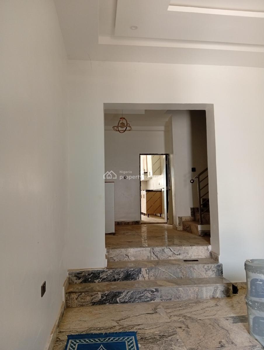 3bedrooms Duplex with 2rooms Bq, Naf Valley Estate, Asokoro District, Abuja, Detached Duplex for Rent