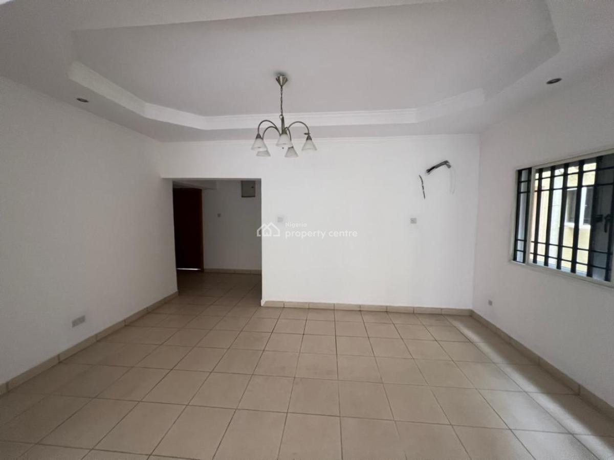 Fully Serviced Massive 3 Bedrooms Maisonette, Bq/ Laudry, Lekki Phase 1, Lekki, Lagos, House for Rent