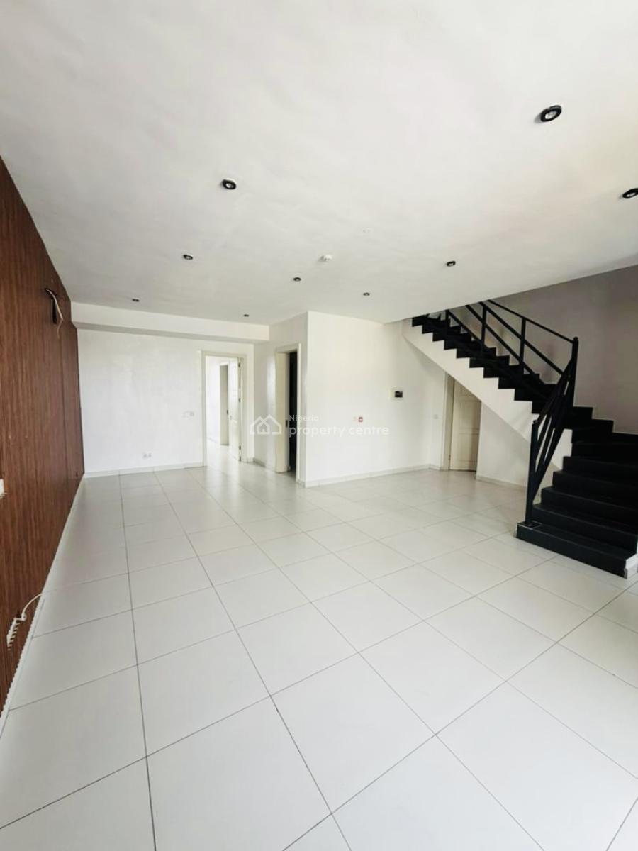 Exquisite 4 Bedroom Maisonette, Ologolo, Lekki, Lagos, Flat / Apartment for Rent