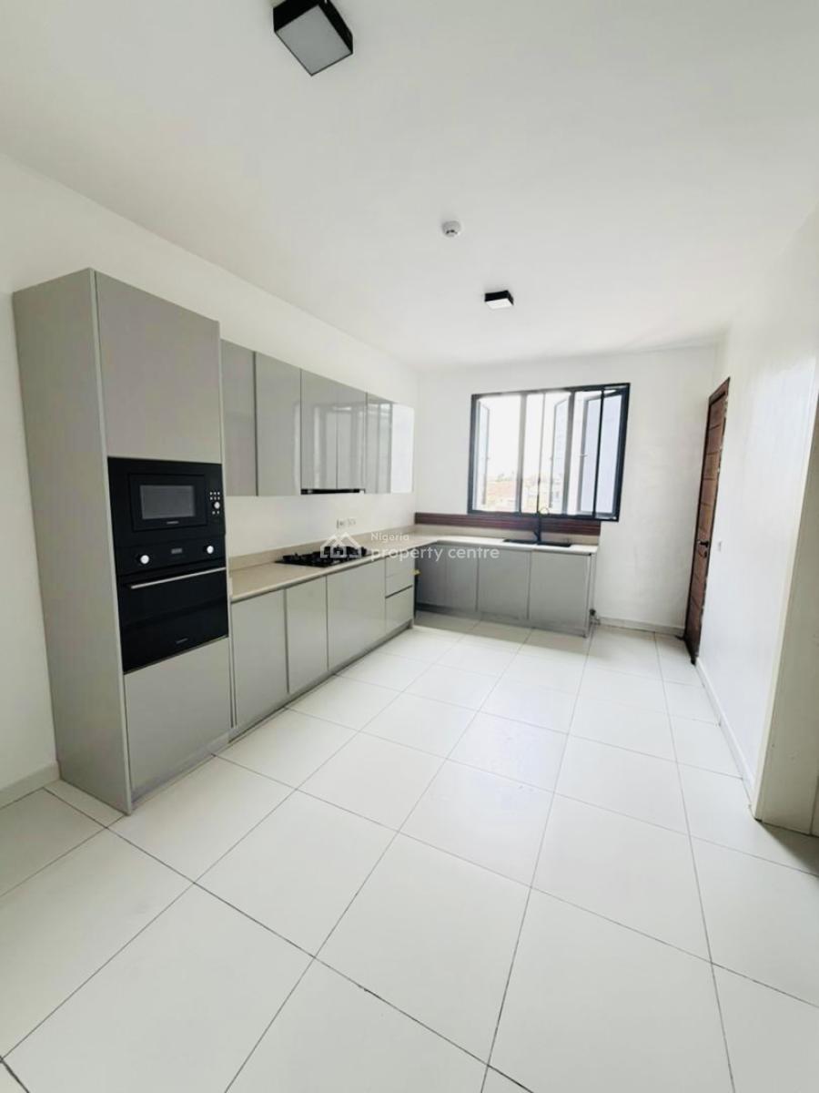 Exquisite 4 Bedroom Maisonette, Ologolo, Lekki, Lagos, Flat / Apartment for Rent