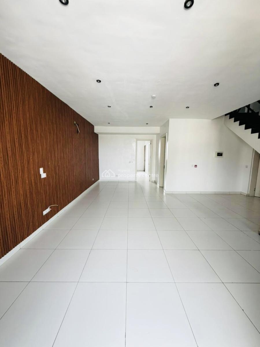 Exquisite 4 Bedroom Maisonette, Ologolo, Lekki, Lagos, Flat / Apartment for Rent