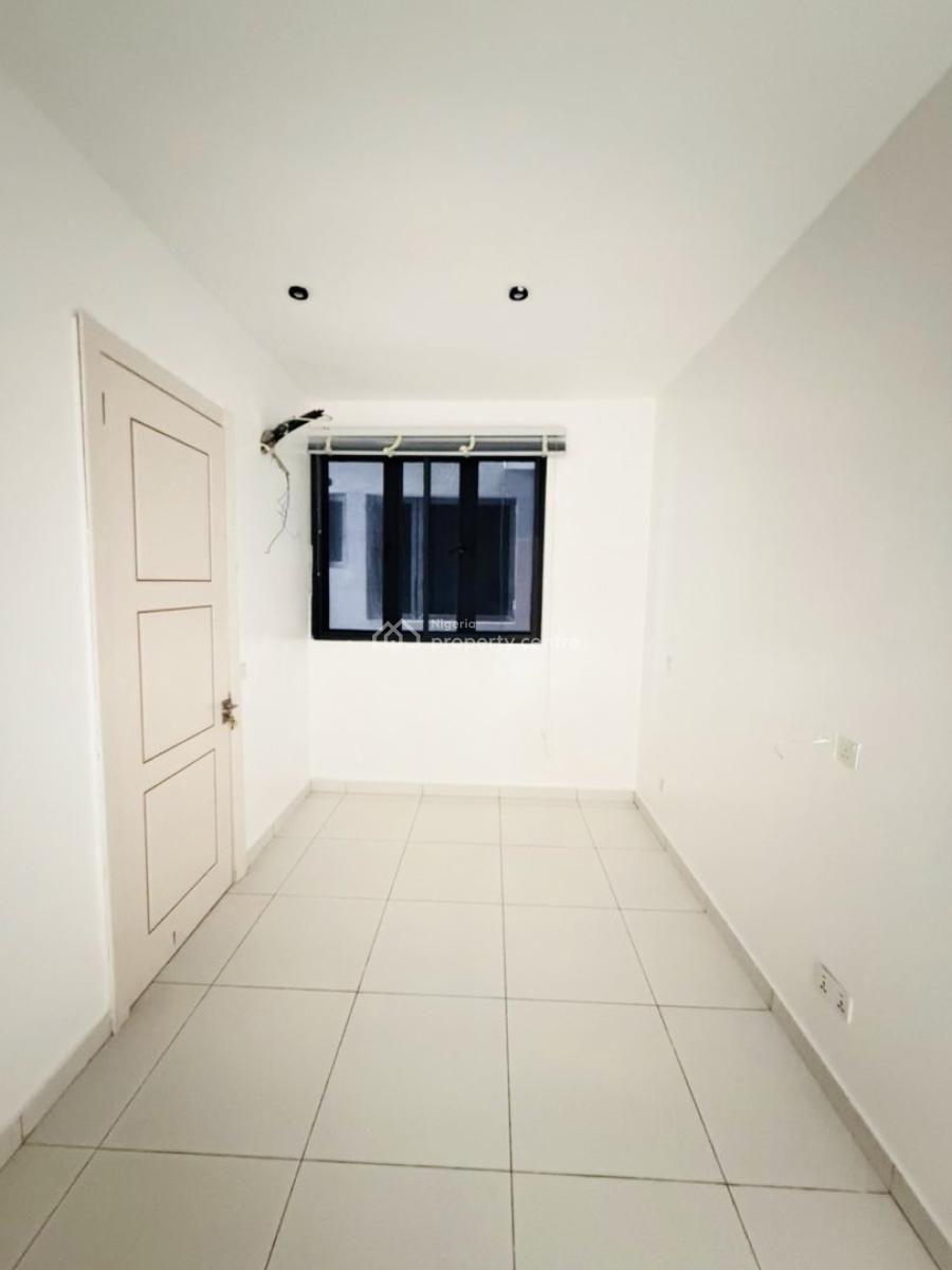Exquisite 4 Bedroom Maisonette, Ologolo, Lekki, Lagos, Flat / Apartment for Rent
