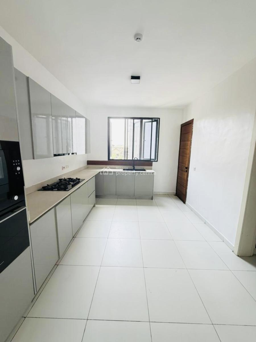 Exquisite 4 Bedroom Maisonette, Ologolo, Lekki, Lagos, Flat / Apartment for Rent