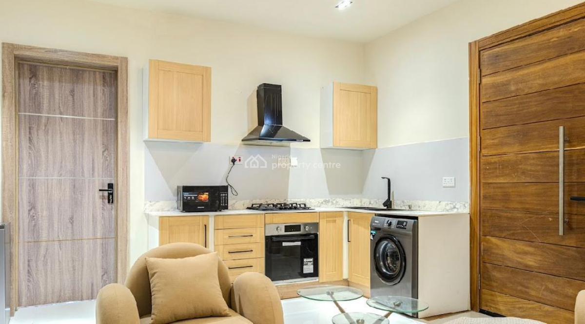 Luxury & Cozy Seaview 1bedroom with Pool & Gym, Oniru Axis, Victoria Island (vi), Lagos, Flat / Apartment Short Let