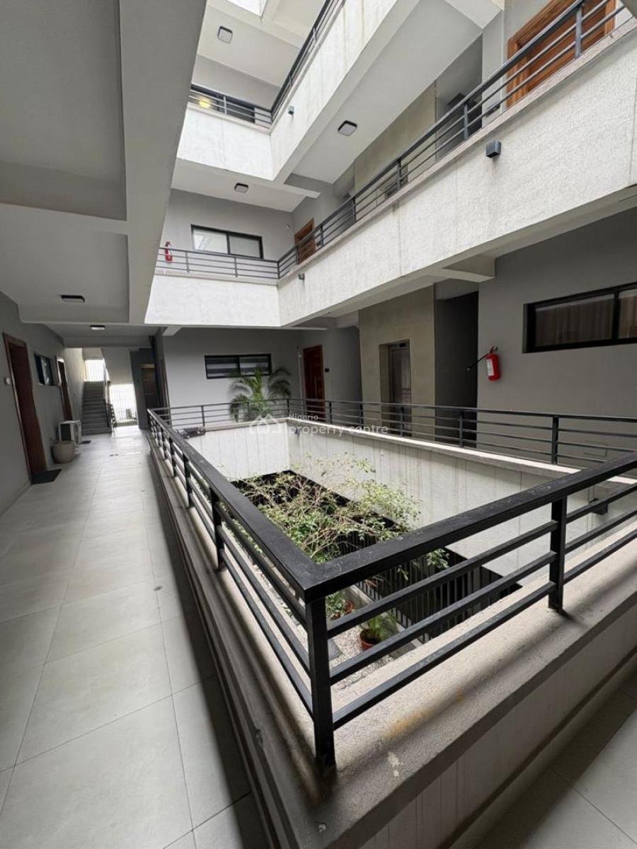 Luxury & Cozy Seaview 1bedroom with Pool & Gym, Oniru Axis, Victoria Island (vi), Lagos, Flat / Apartment Short Let