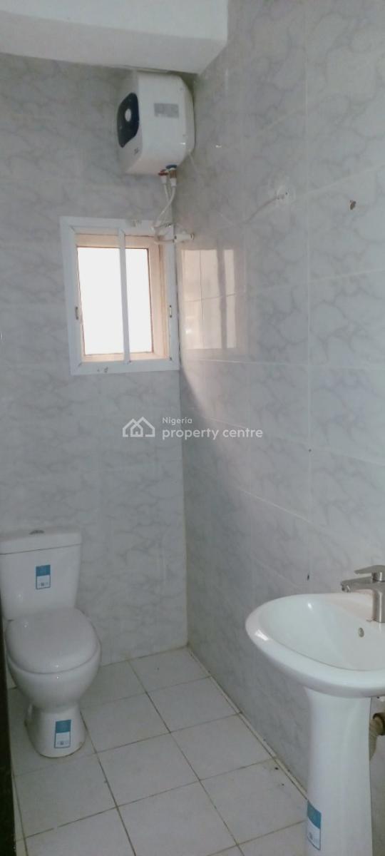 2 Bedroom Apartment, Orchid Road, Lafiaji, Lekki, Lagos, Flat / Apartment for Sale