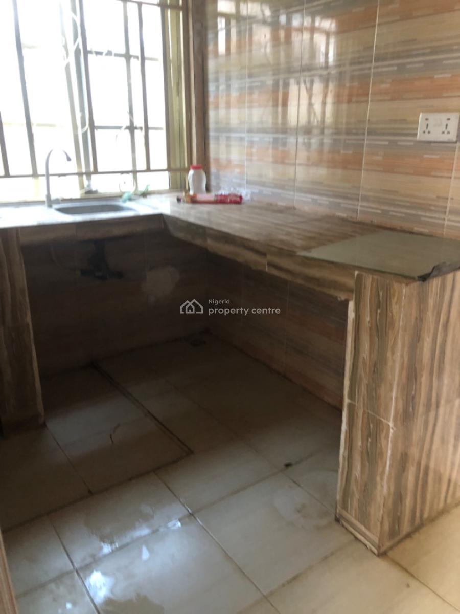 Lovely 2bedroom at Magboro Makogi, Makogi, Magboro, Ogun, Flat / Apartment for Rent