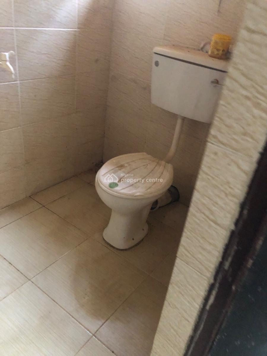 Lovely 2bedroom at Magboro Makogi, Makogi, Magboro, Ogun, Flat / Apartment for Rent