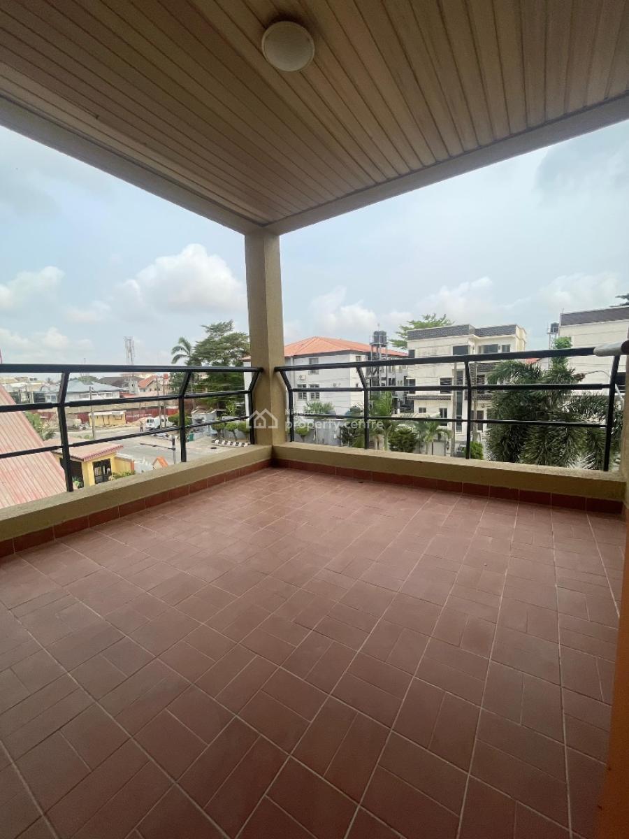 4 Bedroom Maisonette with a Room Bq, Lekki Phase 1, Lekki, Lagos, House for Rent