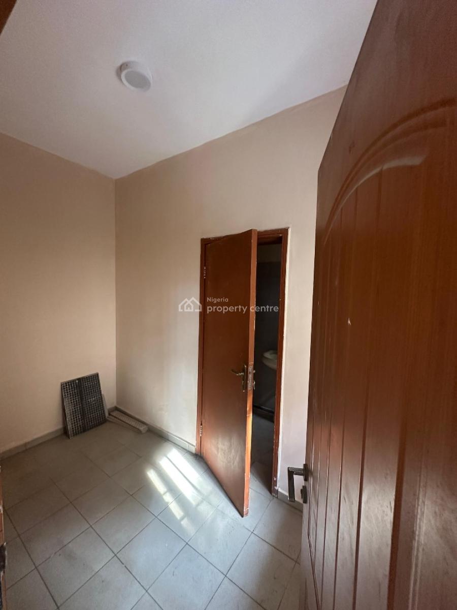 3 Bedroom Apartment with a Room Bq, Lekki Phase 1, Lekki, Lagos, Flat / Apartment for Rent