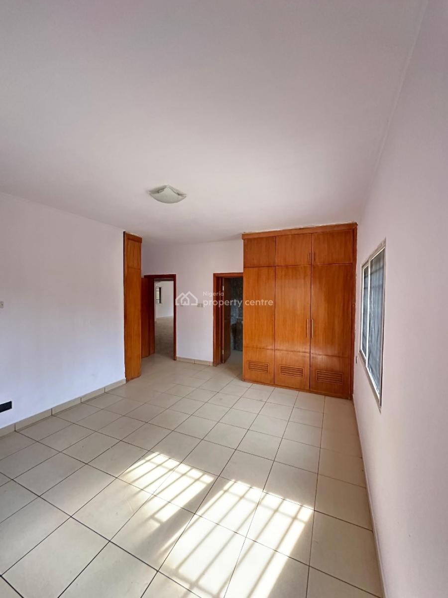 3 Bedroom Apartment with a Room Bq, Lekki Phase 1, Lekki, Lagos, Flat / Apartment for Rent