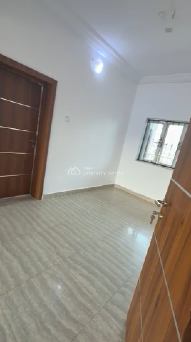 Spacious 3 Bedroom with Balcony, Alpha Beach Road Opposite Chevron, Lekki Phase 2, Lekki, Lagos, House for Rent