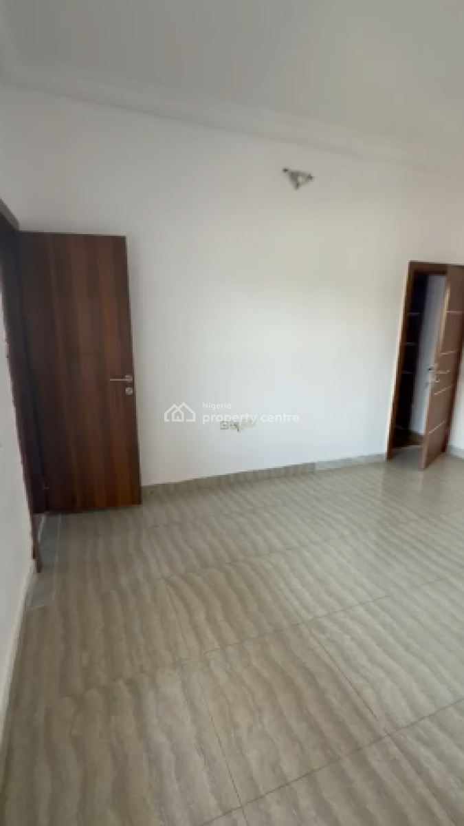 Spacious 3 Bedroom with Balcony, Alpha Beach Road Opposite Chevron, Lekki Phase 2, Lekki, Lagos, House for Rent