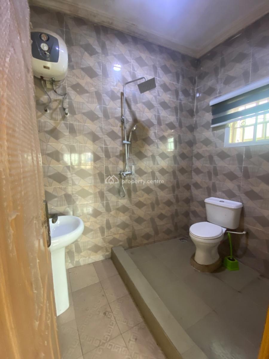Lovely 2 Bedroom with Constant Light, By Abraham Adesanya, Ajah, Lagos, Flat / Apartment for Rent