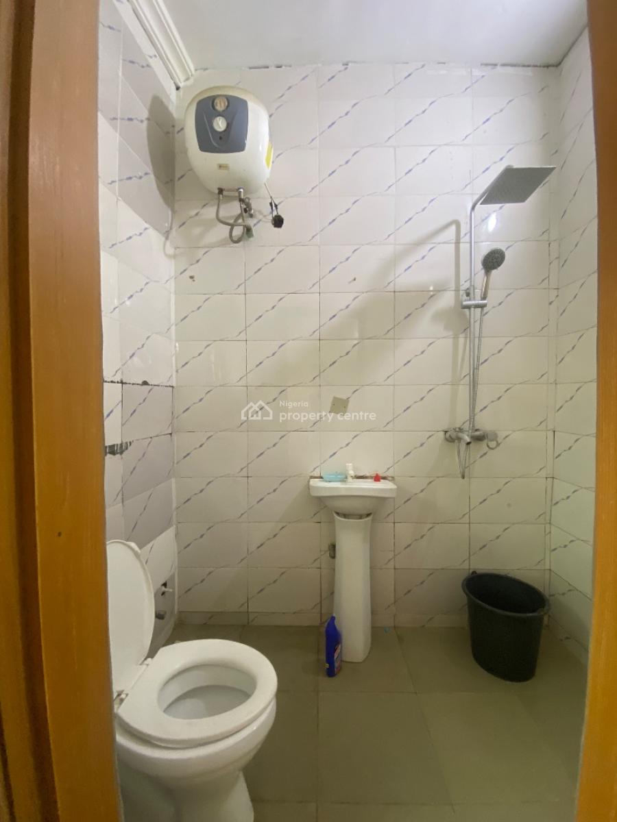 Lovely 2 Bedroom with Constant Light, By Abraham Adesanya, Ajah, Lagos, Flat / Apartment for Rent