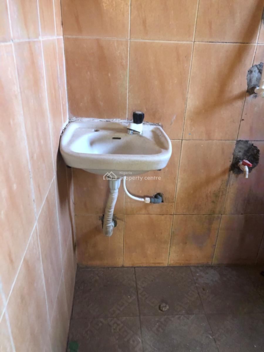 2 Bedroom Flat, Makogi, Magboro, Ogun, Flat / Apartment for Rent