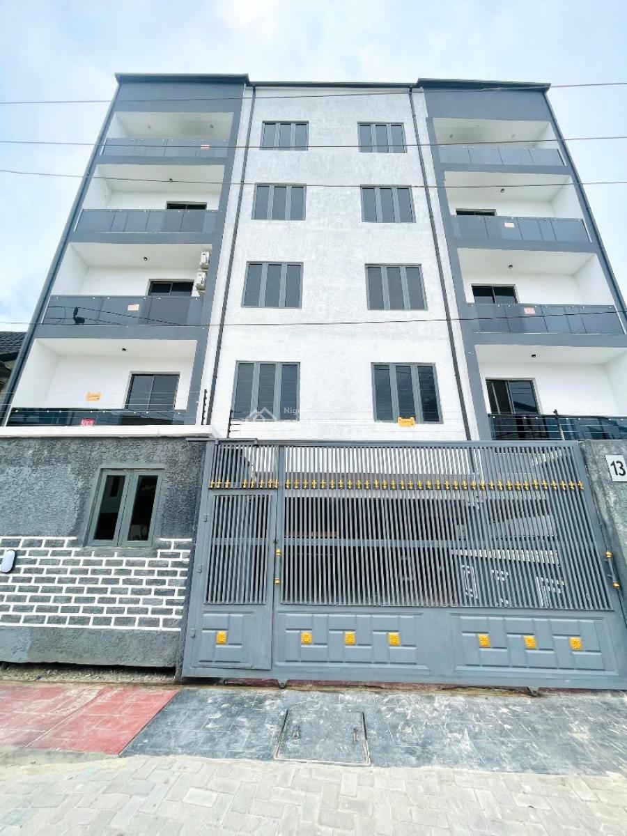 2 Bedroom 2 Bath2cars  Fully Serviced Apartment, Ikate, Lekki, Lagos, Block of Flats for Sale