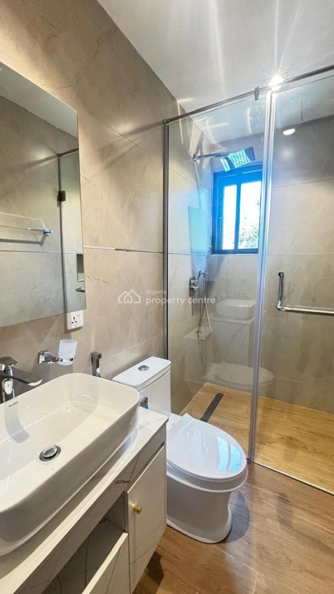 Contemporary 6 Bedroom  Fully Detached with a Penthouse + Pool + 2 Bq, Banana Island, Ikoyi, Lagos, Detached Duplex for Sale