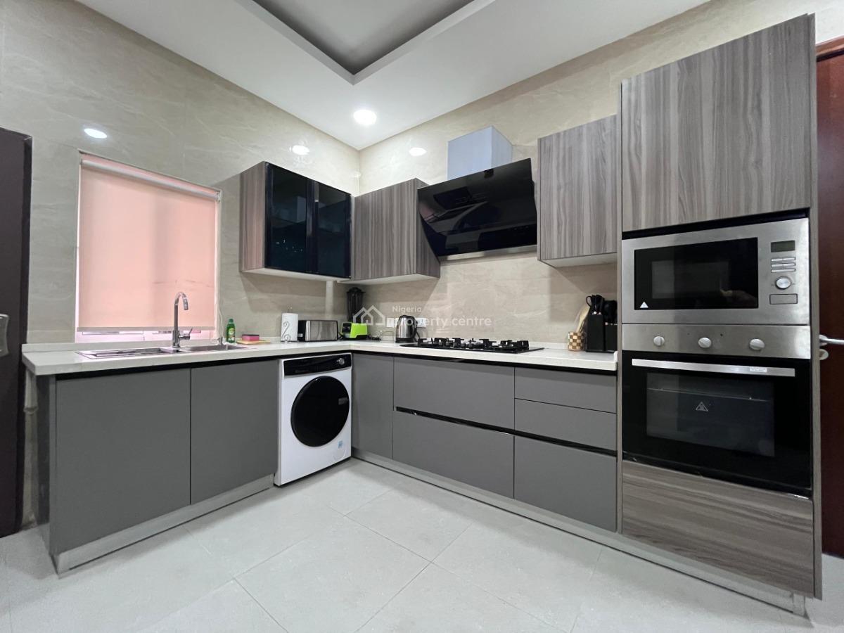 Nicely Furnished 3 Bedroom Apartment, Ikoyi, Lagos, Flat / Apartment Short Let