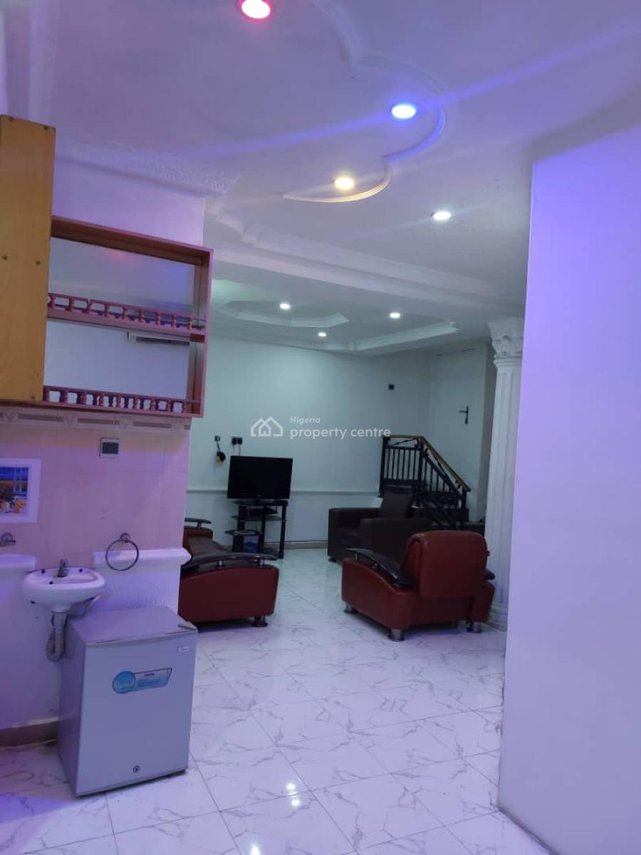 Room and Parlour Stylish Apartment, Lekki Phase 1, Lekki, Lagos, Mini Flat (room and Parlour) for Rent