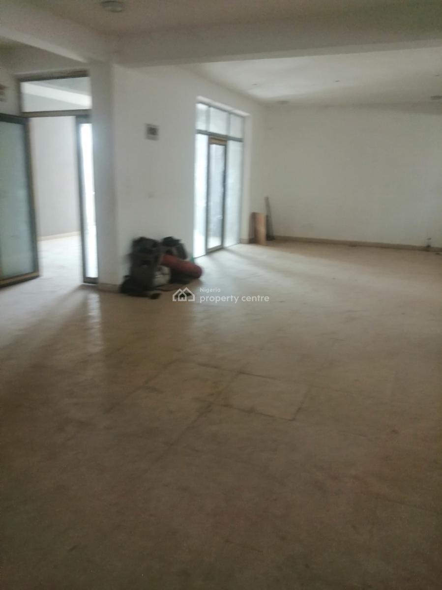 Shop Space Along The Busy 6th Avenue, 6th Avenue Gwarinpa, Gwarinpa, Abuja, Plaza / Complex / Mall for Rent