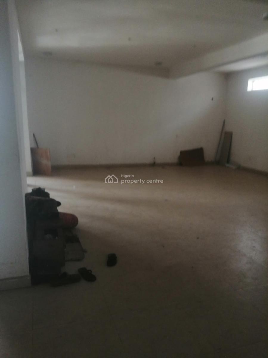 Shop Space Along The Busy 6th Avenue, 6th Avenue Gwarinpa, Gwarinpa, Abuja, Plaza / Complex / Mall for Rent