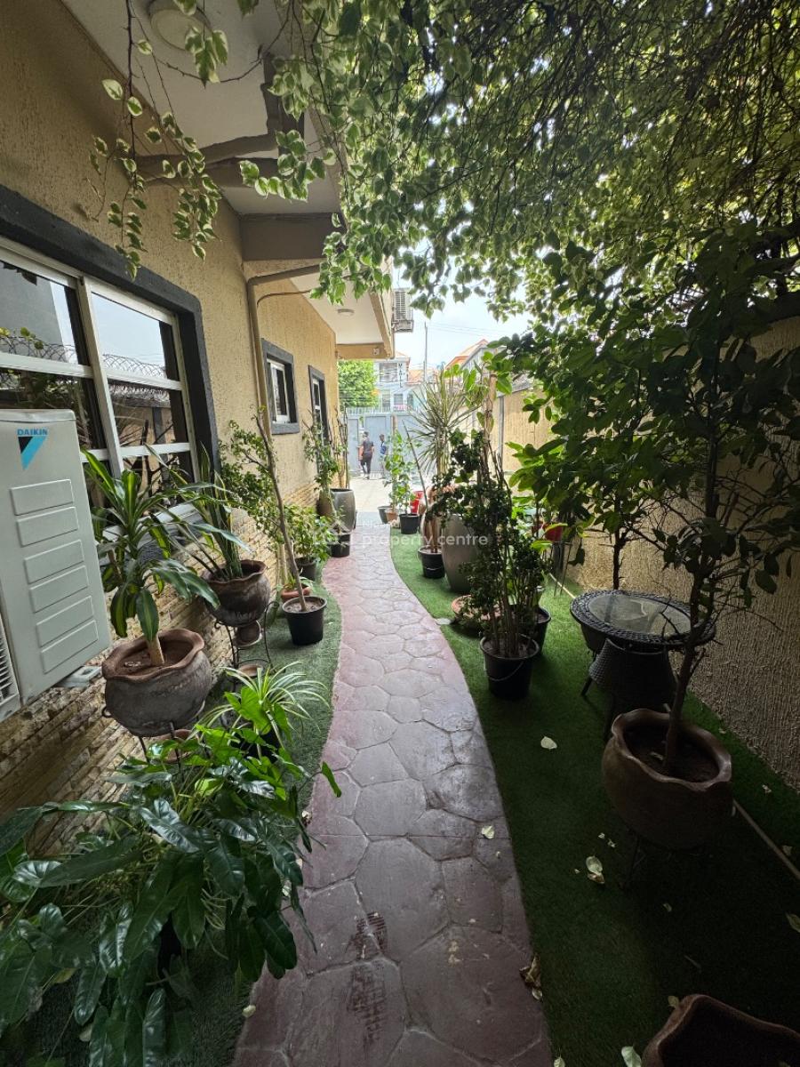 a Big 4 Bedroom Duplex with Bq Acs and Generator, Lekki Phase 1, Lekki, Lagos, Semi-detached Duplex for Rent