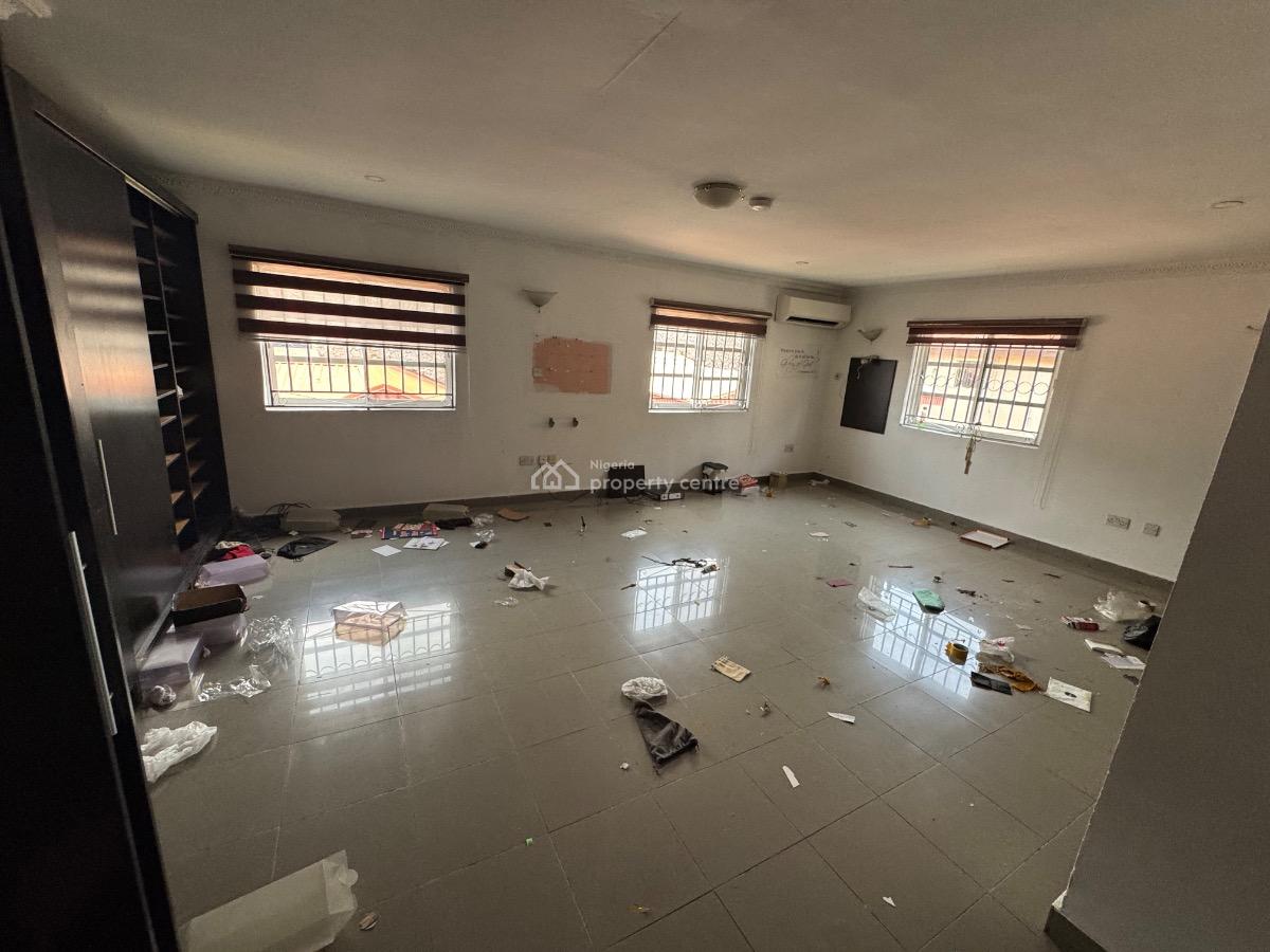 a Big 4 Bedroom Duplex with Bq Acs and Generator, Lekki Phase 1, Lekki, Lagos, Semi-detached Duplex for Rent