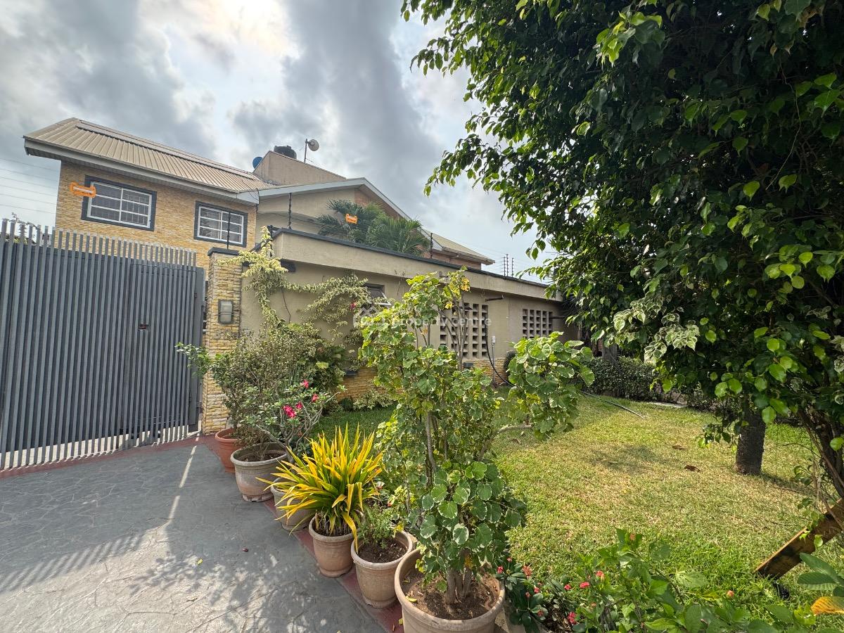 a Big 4 Bedroom Duplex with Bq Acs and Generator, Lekki Phase 1, Lekki, Lagos, Semi-detached Duplex for Rent