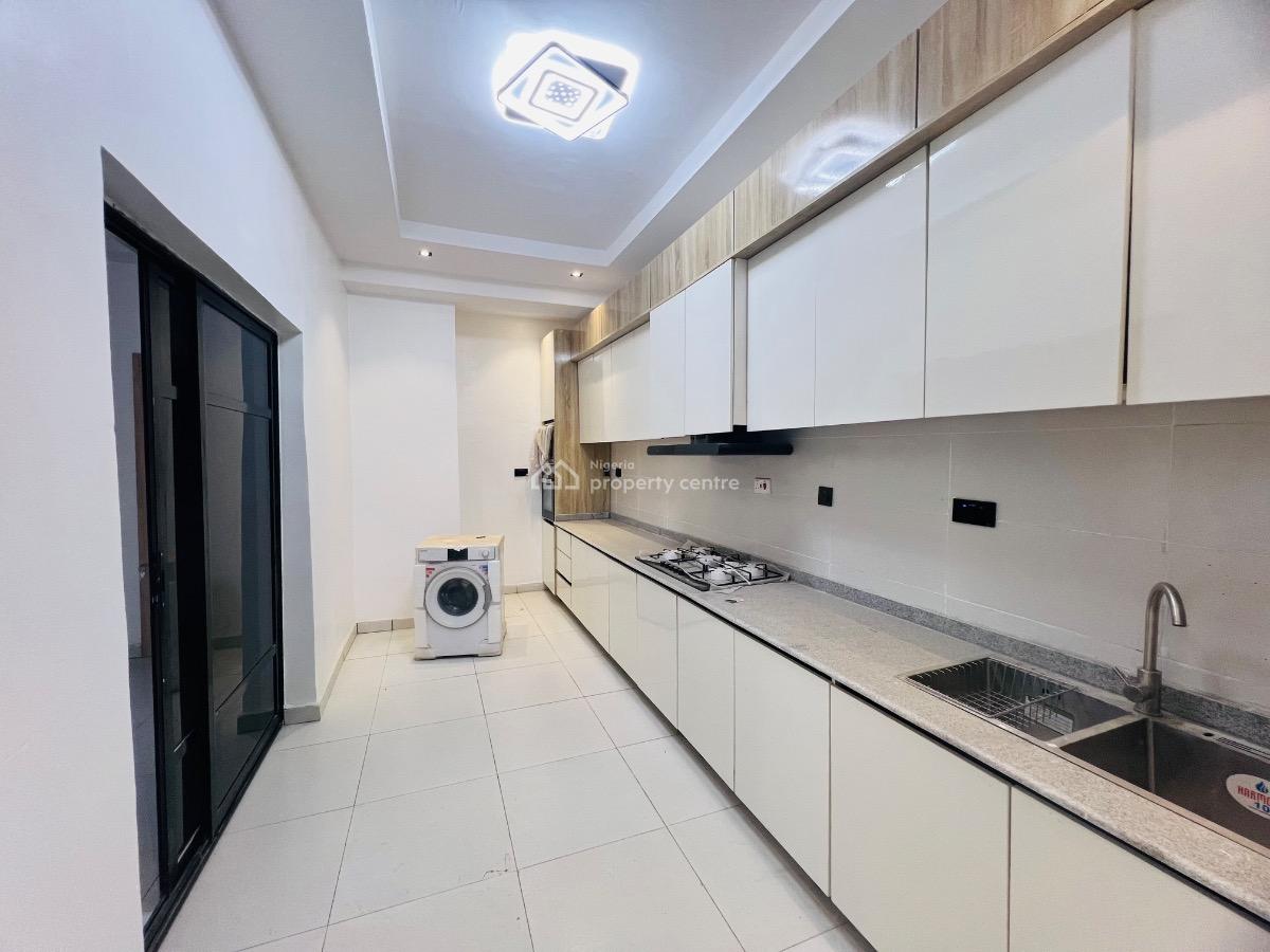 2 Bedroom Apartment, Ologolo, Lekki, Lagos, Flat / Apartment for Sale