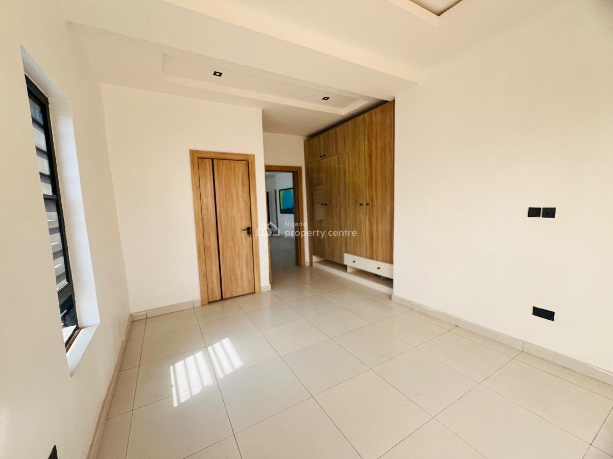 2 Bedroom Apartment, Ologolo, Lekki, Lagos, Flat / Apartment for Sale