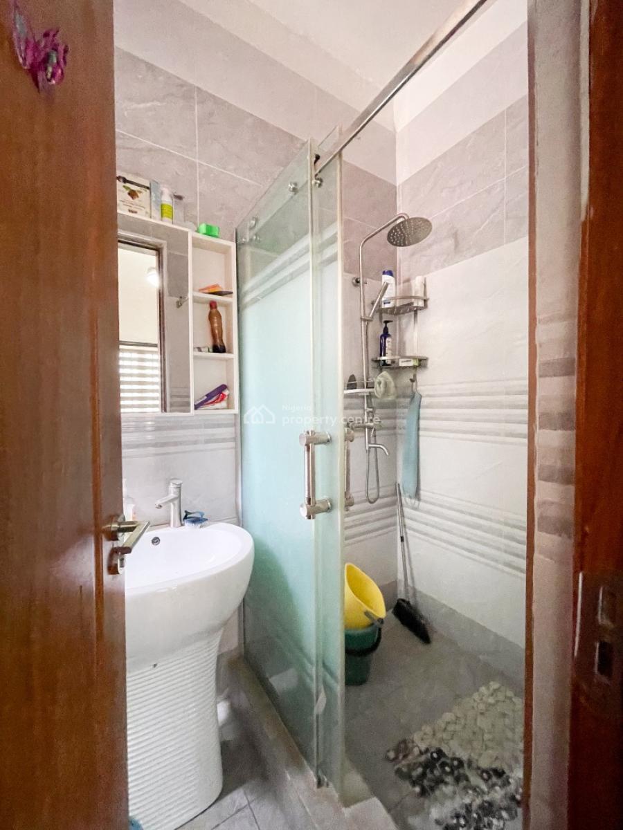 2 Bedroom Flat, Lekki Phase 1, Lekki, Lagos, Flat / Apartment for Rent