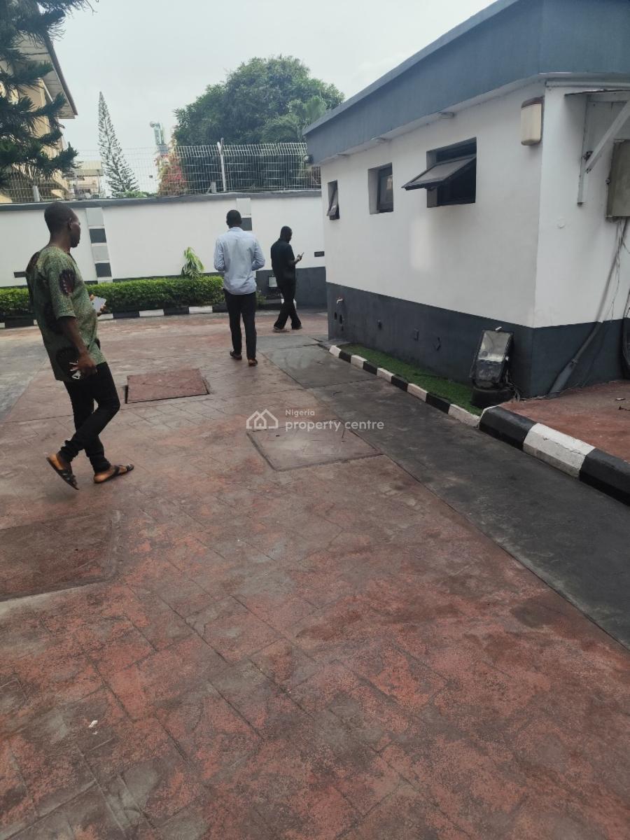 Fully Detached 8 Bedroom Duplex with a Bq, Vgc, Lekki, Lagos, Detached Duplex for Rent