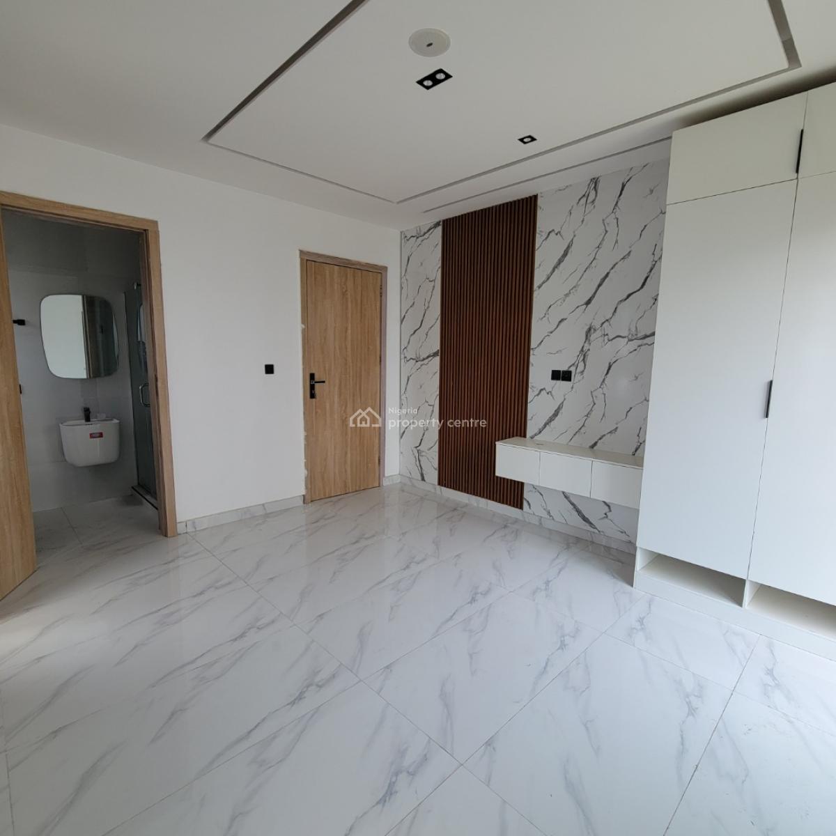 Gorgeous 2 Bedroom Apartment with an Elevator and a Pool, Ikate, Lekki, Lagos, Flat / Apartment for Sale