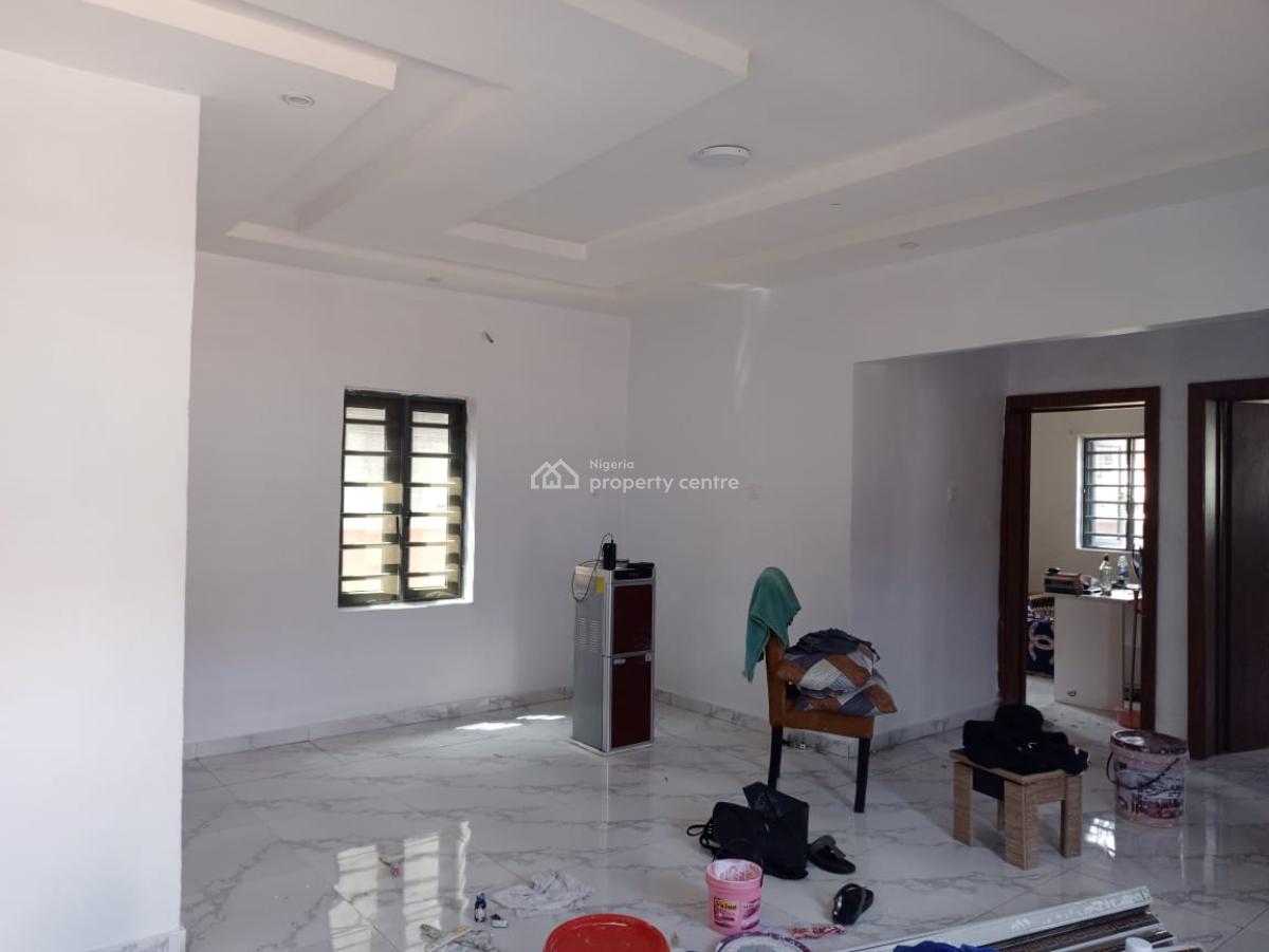 2 Bedroom Flat Ground Floor, Ago Palace, Isolo, Lagos, Flat / Apartment for Rent
