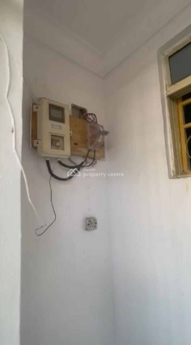 Spacious Mini-flat Close to The Express, Jakande, Ologolo, Lekki, Lagos, Mini Flat (room and Parlour) for Rent