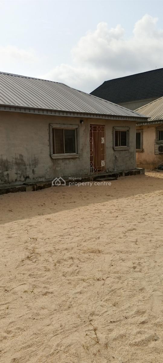 a Unit of Spacious Mini Flat, Victory Villa Estate, Abijo, Lekki, Lagos, Mini Flat (room and Parlour) for Rent