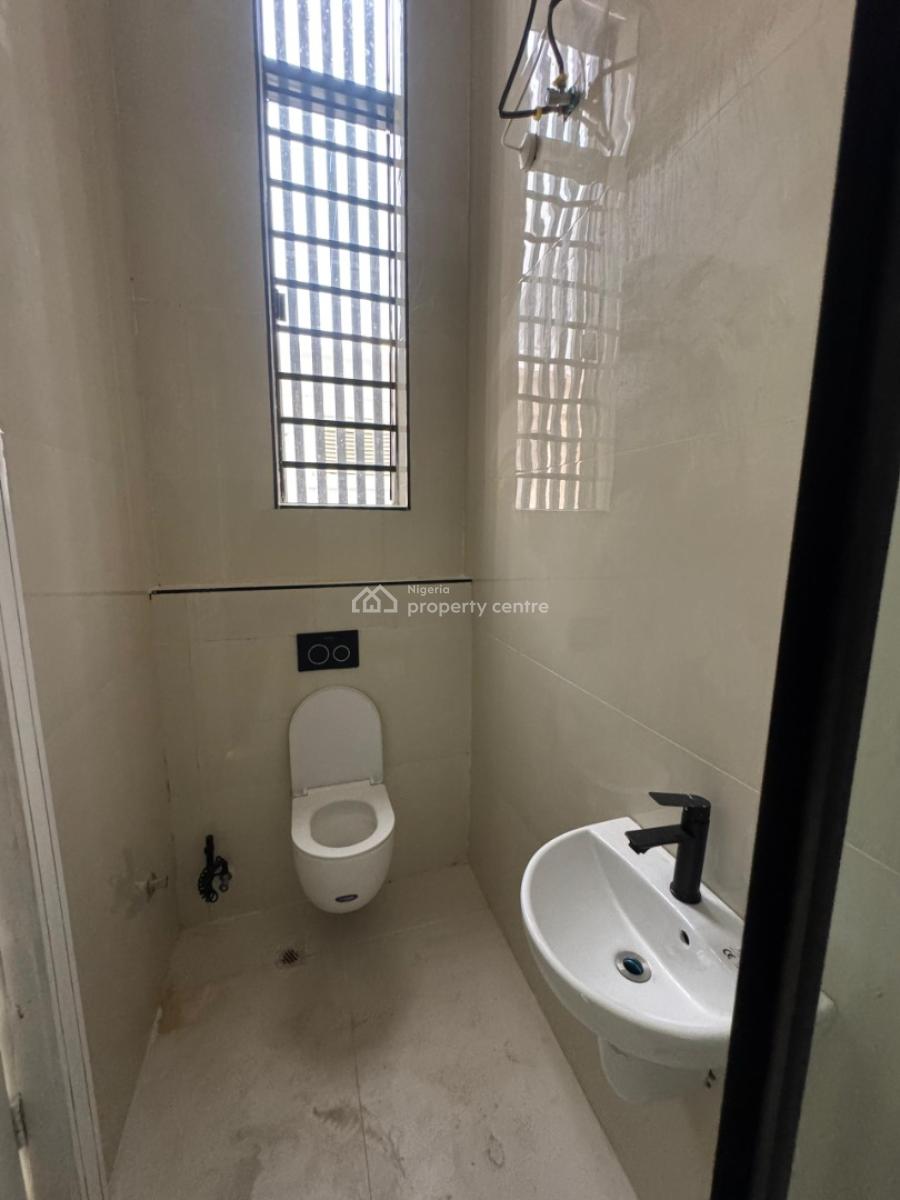 Aesthetically Pleasing 3 Bedroom Apartment with Swimming Pool, Elevato, Lekki Phase 1, Lekki, Lagos, Block of Flats for Sale