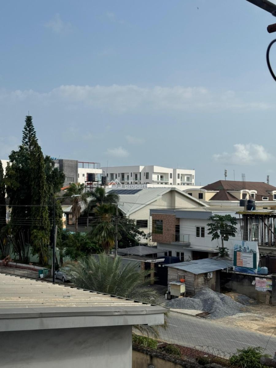 Newly Built 2 Bedroom Apartment with Rooftop Swimming Pool,, Highly Sought-after Luxury Home Within a Serene Environment, Lekki Phase 1, Lekki, Lagos, Flat / Apartment for Sale