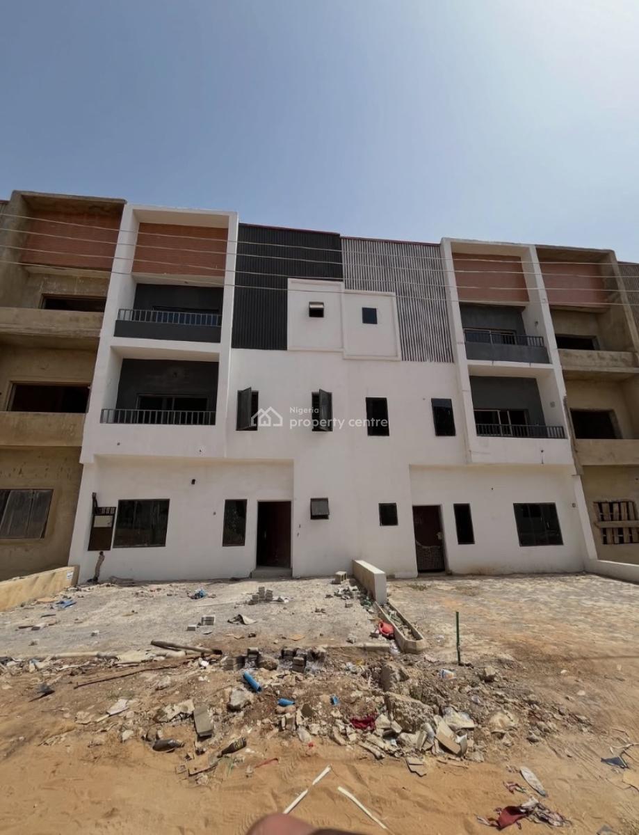 Lovely 4-bedroom Duplex, Complete with Boys Quarters, Dakwo, Abuja, Terraced Duplex for Sale